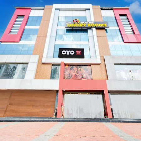 Hotel O Svs Suites Luxury Rooms Trimulgherry エクステリア 写真