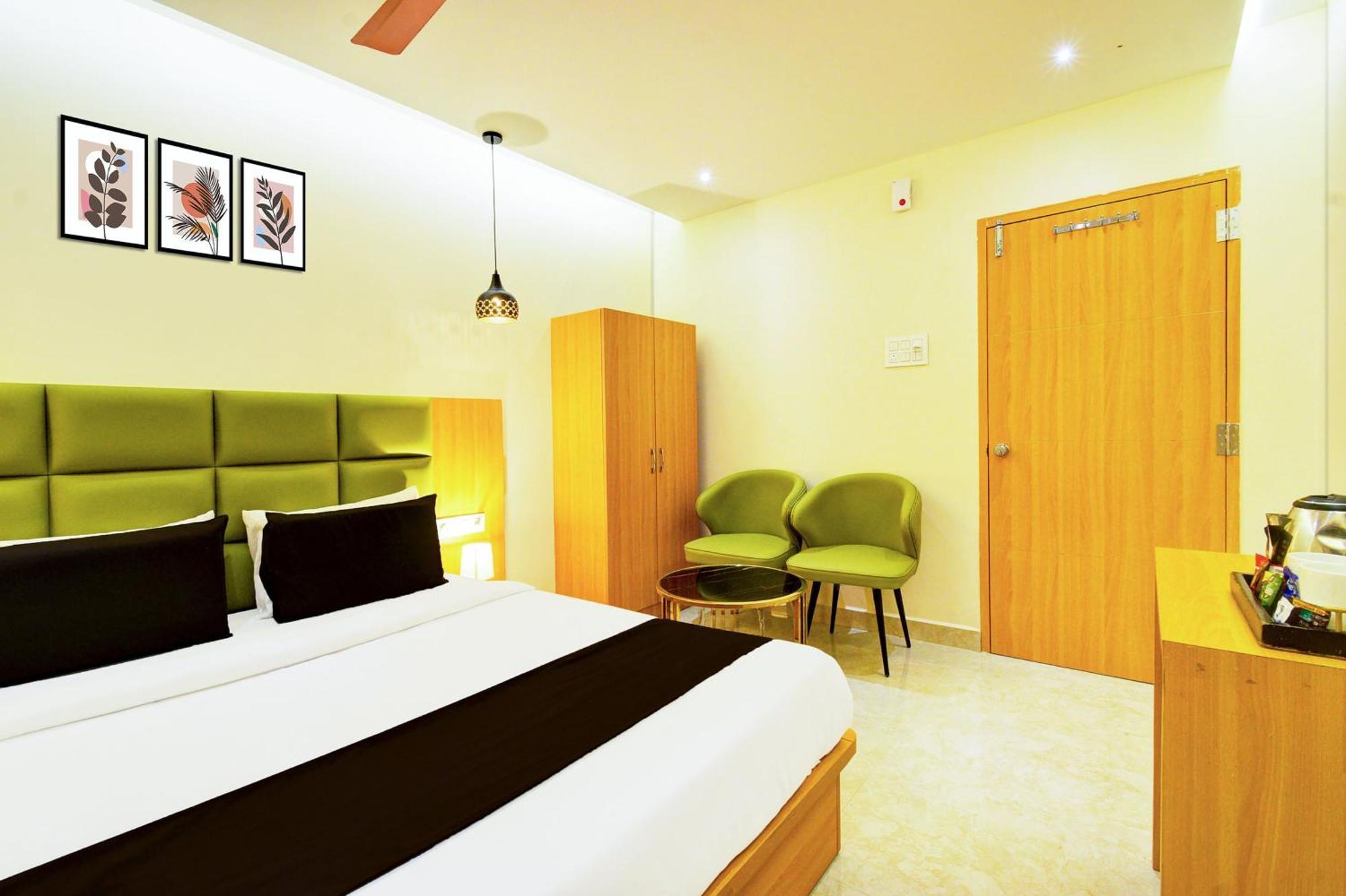 Hotel O Svs Suites Luxury Rooms Trimulgherry エクステリア 写真