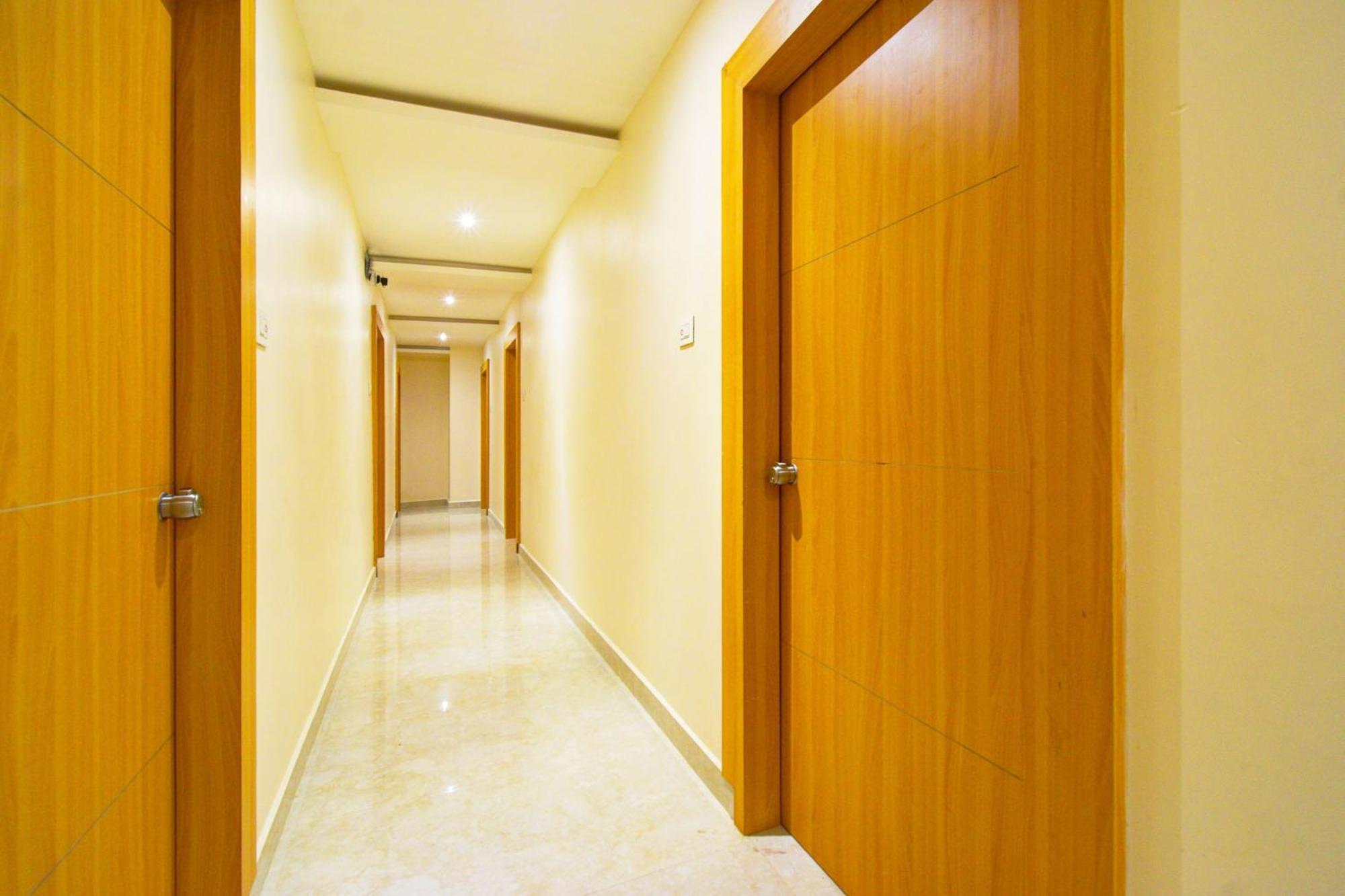 Hotel O Svs Suites Luxury Rooms Trimulgherry エクステリア 写真