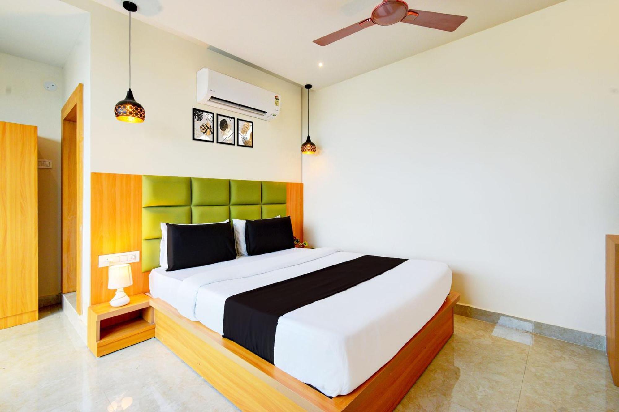 Hotel O Svs Suites Luxury Rooms Trimulgherry エクステリア 写真