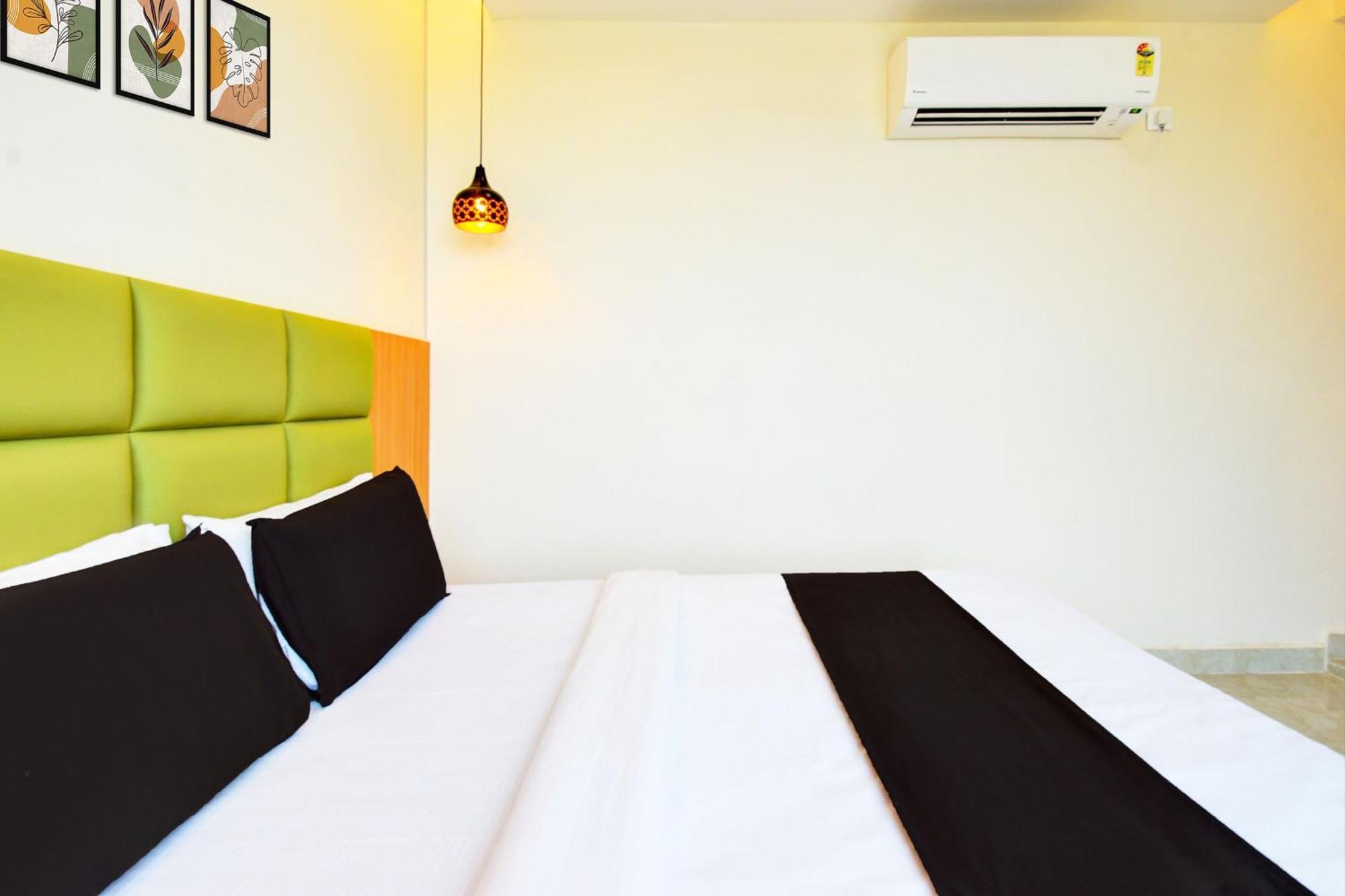 Hotel O Svs Suites Luxury Rooms Trimulgherry エクステリア 写真