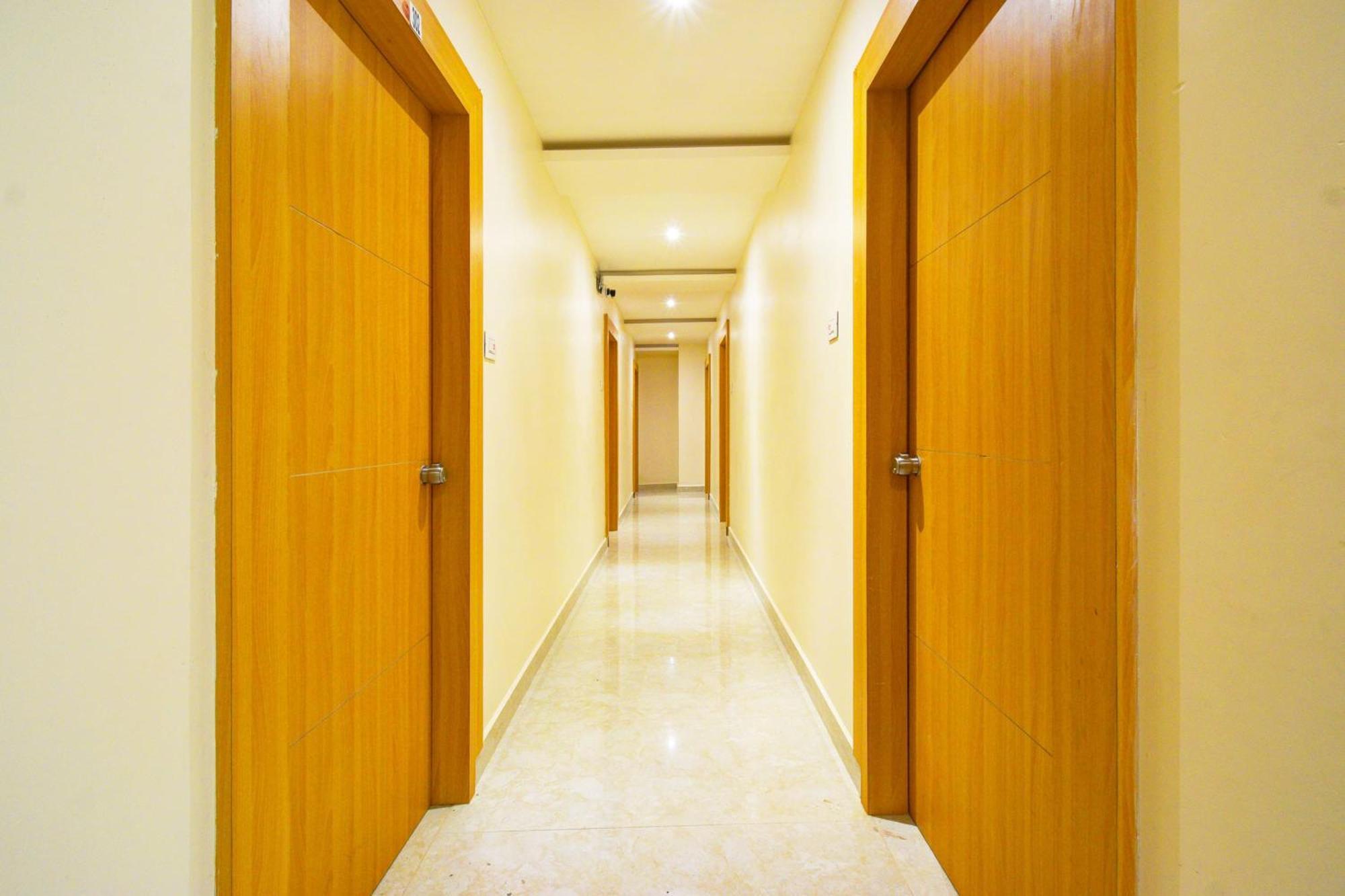 Hotel O Svs Suites Luxury Rooms Trimulgherry エクステリア 写真